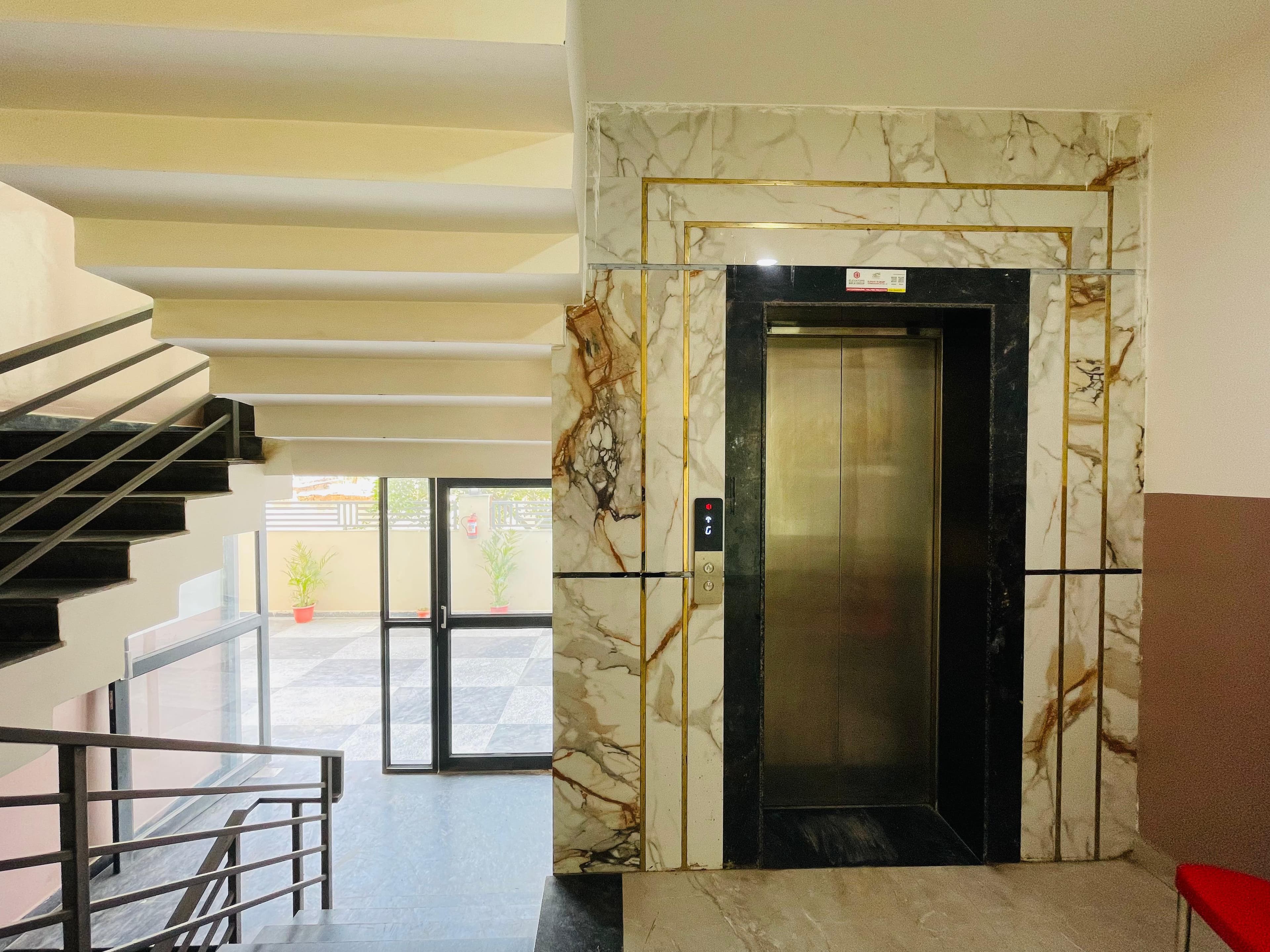 Crystal Living Girls Hostel — media 4