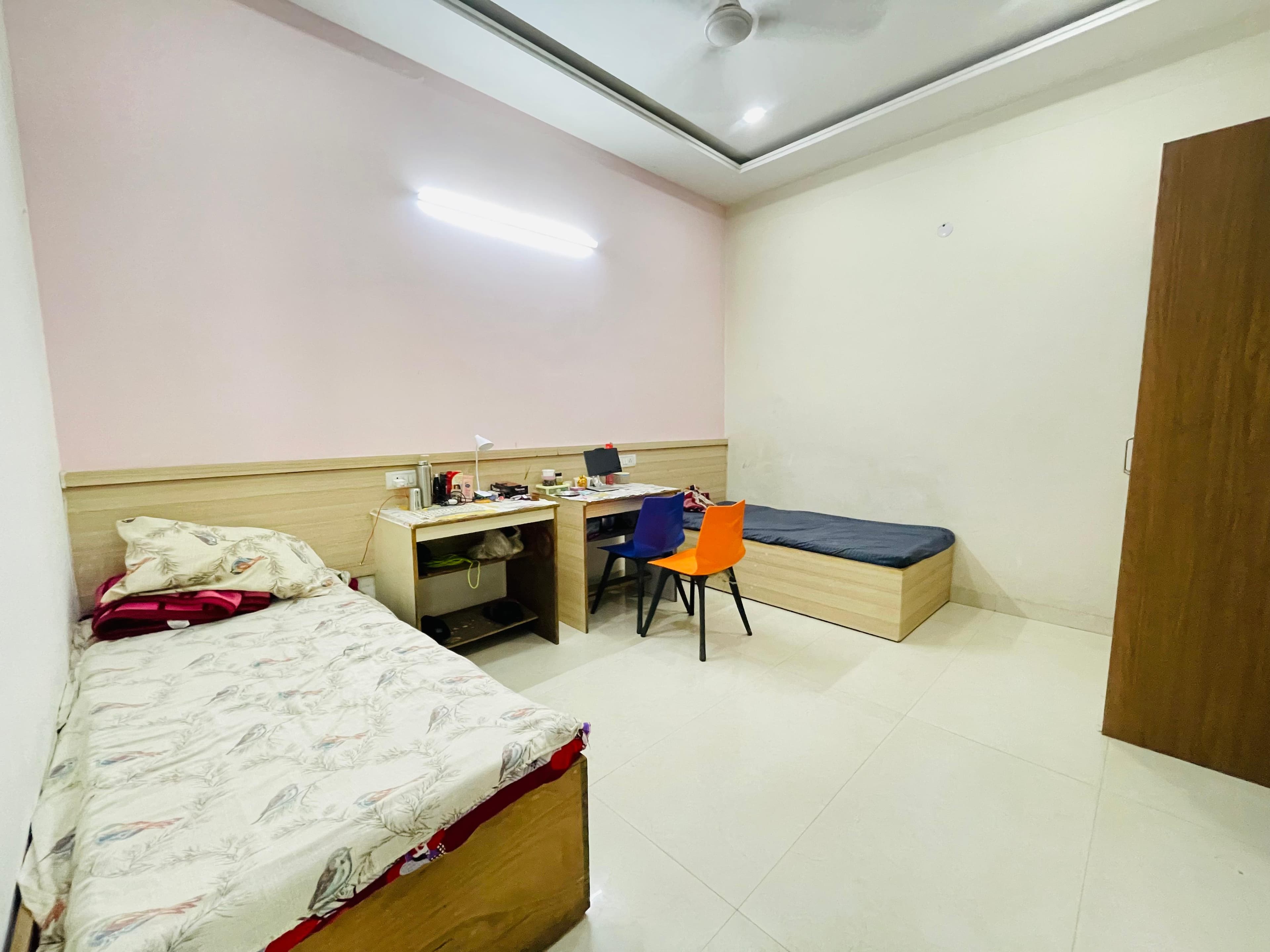 Sapphire Heights Hostel(Girls) — media 2
