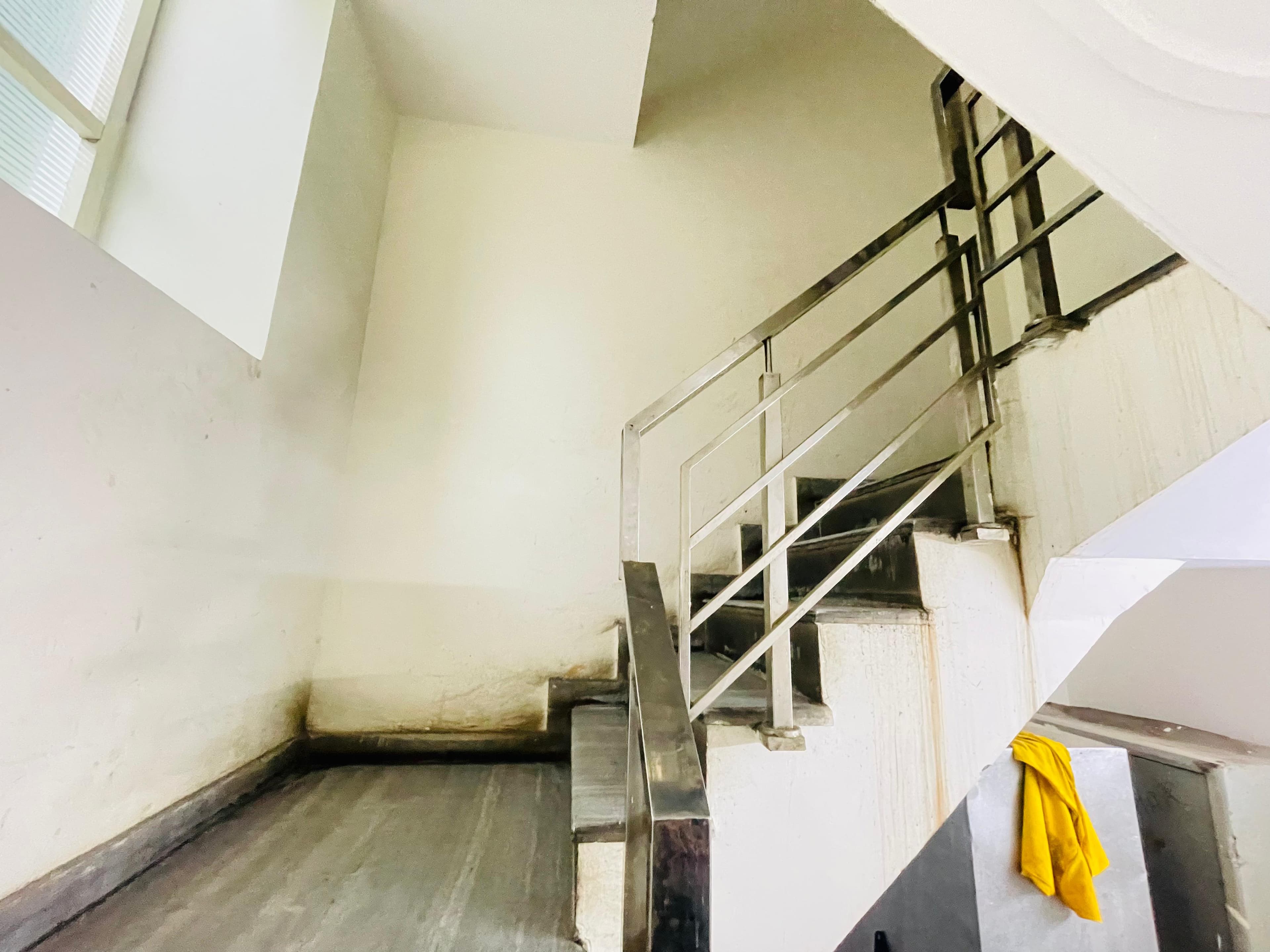 StudentSpace Boys 3 seater PG — media 1