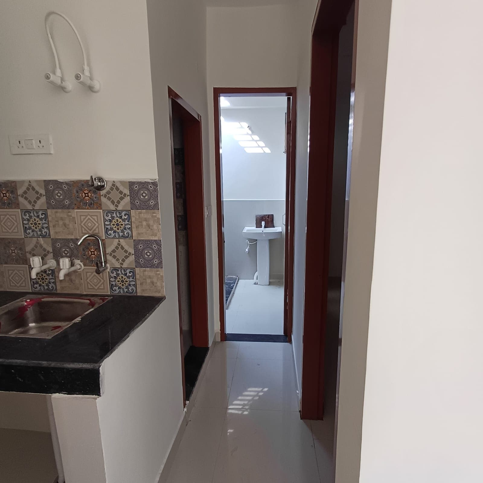 1BHK flat in Beta 2 — media 2