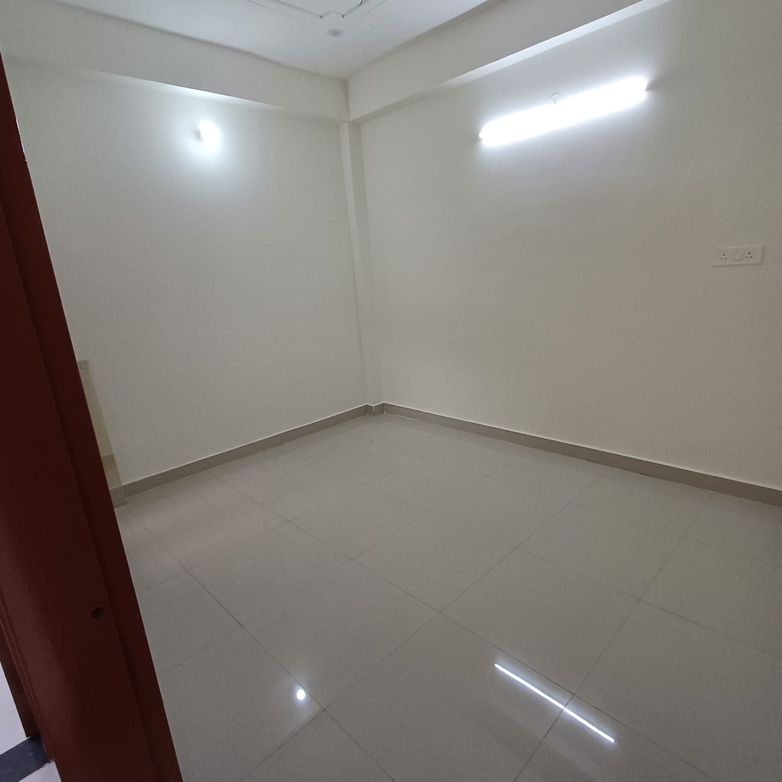 1BHK flat in Beta 2 — media 6